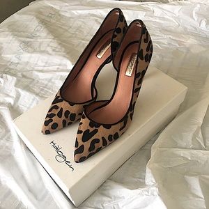 Halogen ‘Marlie’ Pointy Toe Pumps